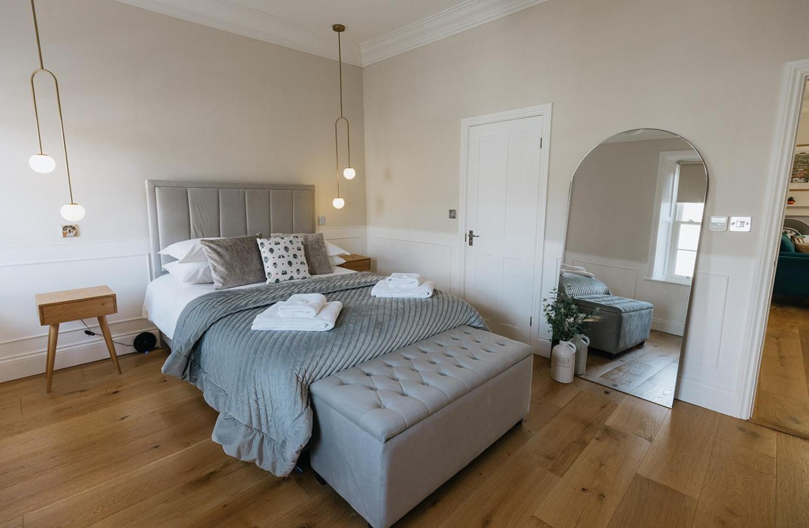 Swaledale, Old School Rooms - Luxury Apartment In Richmond, North Yorkshire Richmond  Exterior foto